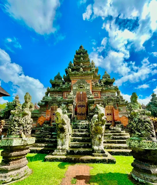 Ubud Water Palace Temple BNB BALI TRIP