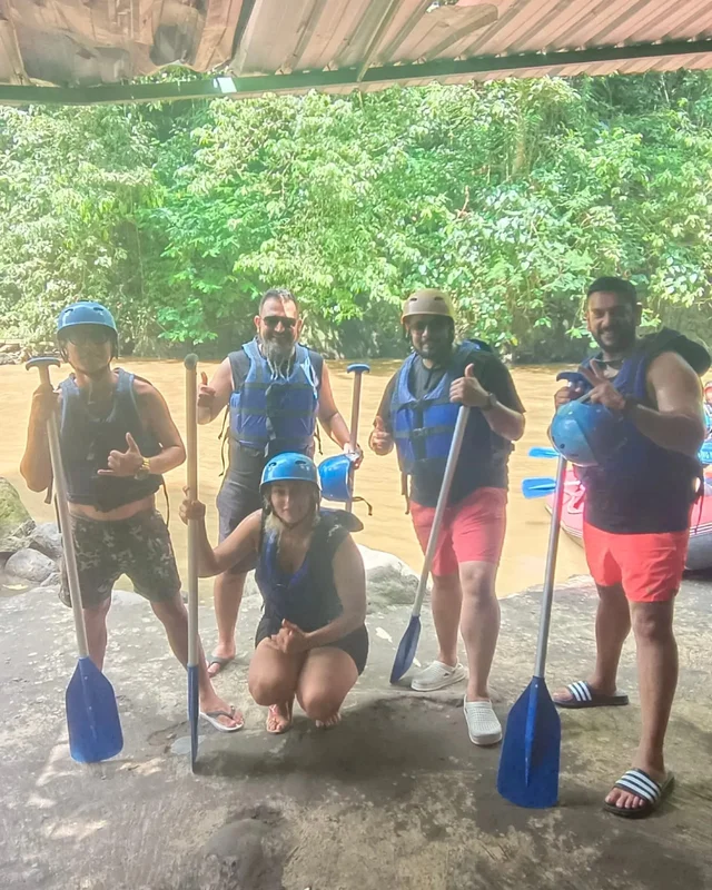 Rafting Crew Ready to Launch BNB BALI TRIP